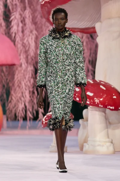 Look 20